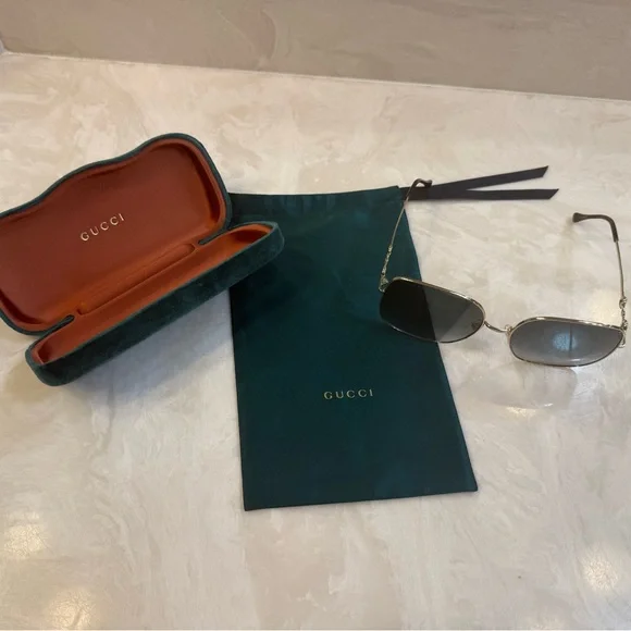Gucci Sunglasses Horse Bit Gold Frame with Case and Pouch GG0879S-003 SS24 - Picture 1 of 7